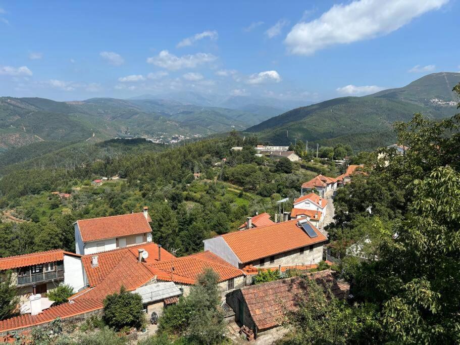 Villa Casa Eliza à Aldeia das Dez Extérieur photo